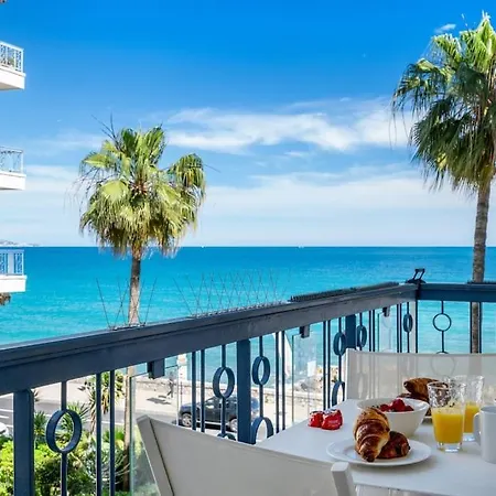 La Piscine - Bord De - Clim - Parking Inclus Petite Place Menton